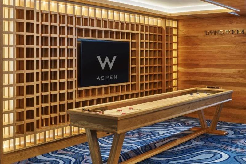 W Aspen Hotel Bagian luar foto